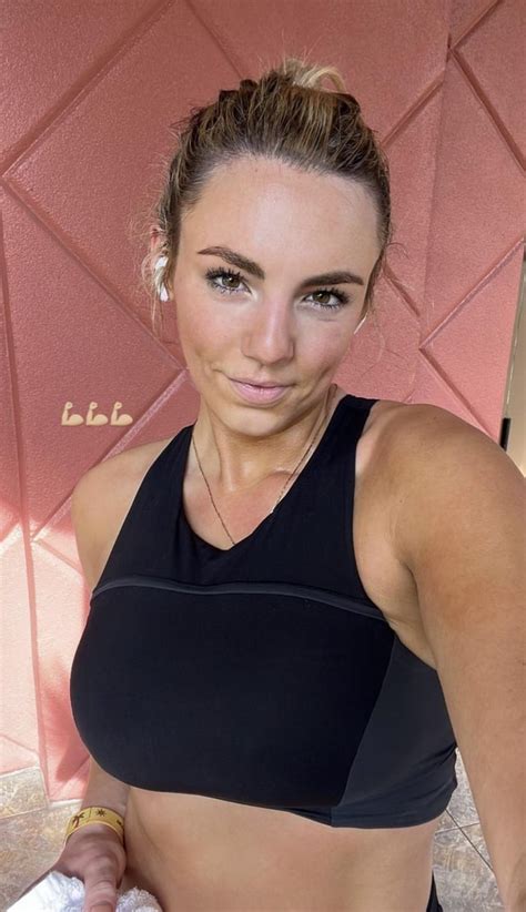 annie agar hot|Annie Agar : r/HotSportsReporters